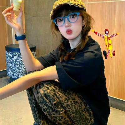 穿成恶毒女配每天被男主惦记